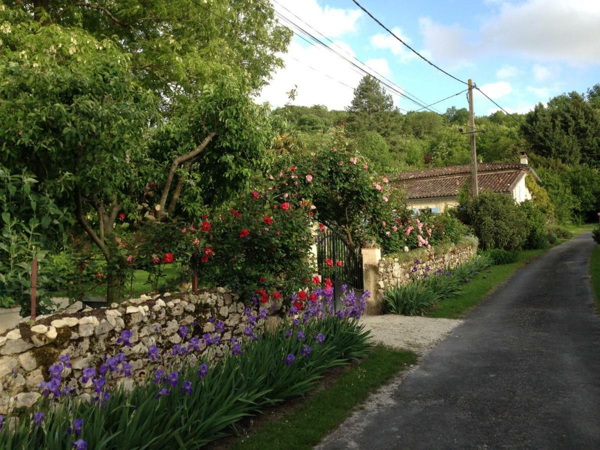 Bed and Breakfast La Petite Provence de Touron à Pujols  Extérieur photo